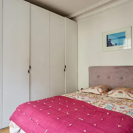 Spacious And Charming 3 Bedrooms - Metro Passy Appartement
