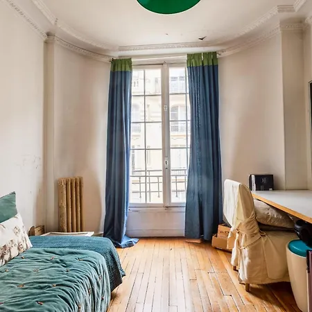 Spacious And Charming 3 Bedrooms - Metro Passy Appartement Paris