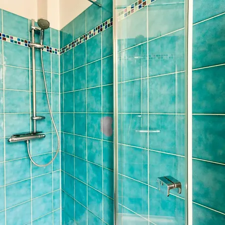 Spacious And Charming 3 Bedrooms - Metro Passy شقة باريس